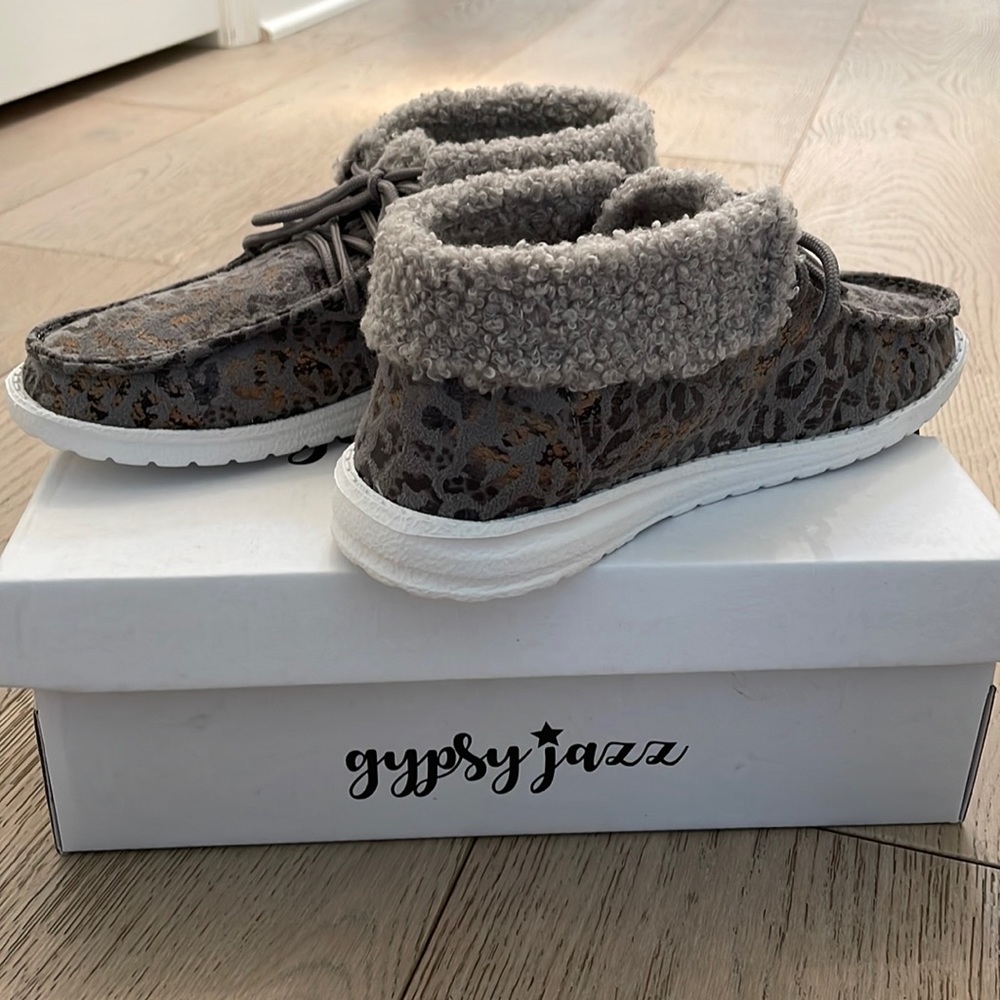 Slippers